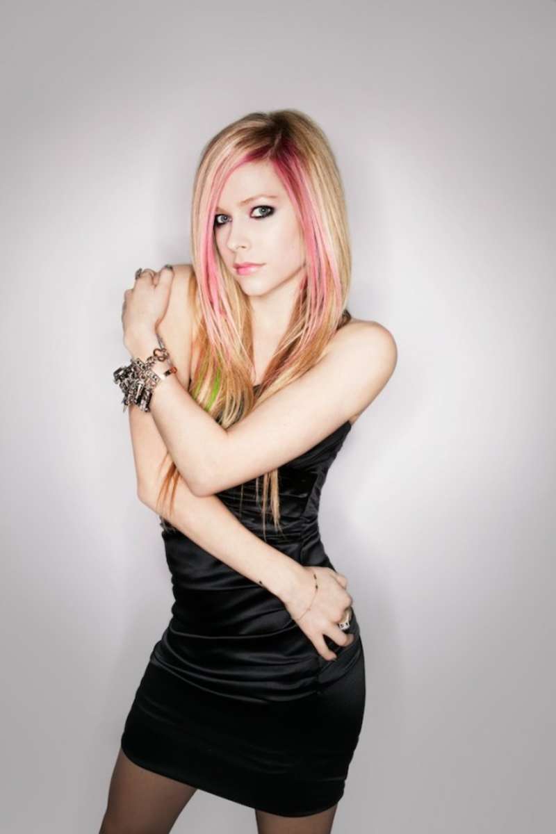 Avril Lavigne Wild Rose Photoshoot 04 Gotceleb
